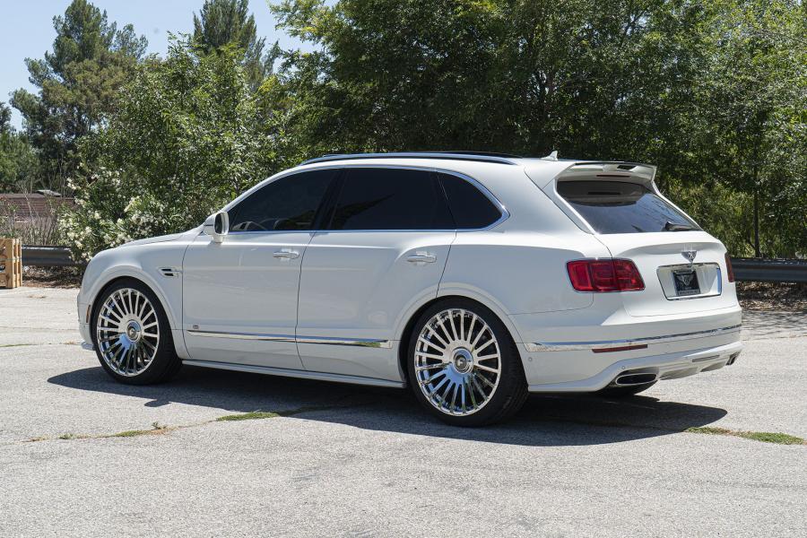  Bentley Bentayga on Forgiato Wheels (Singolo-M) 2019 года  (фото 3 из 6)